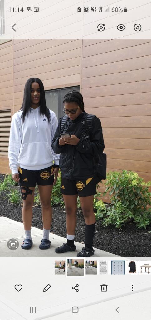 #ladyballers #ballislife