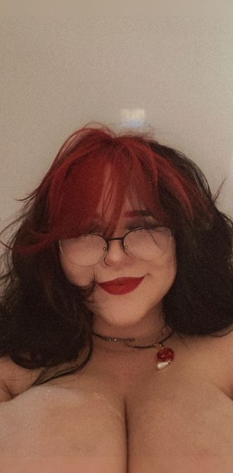 Bubble bath time ❣ https://t.co/CpdnVT9KxV