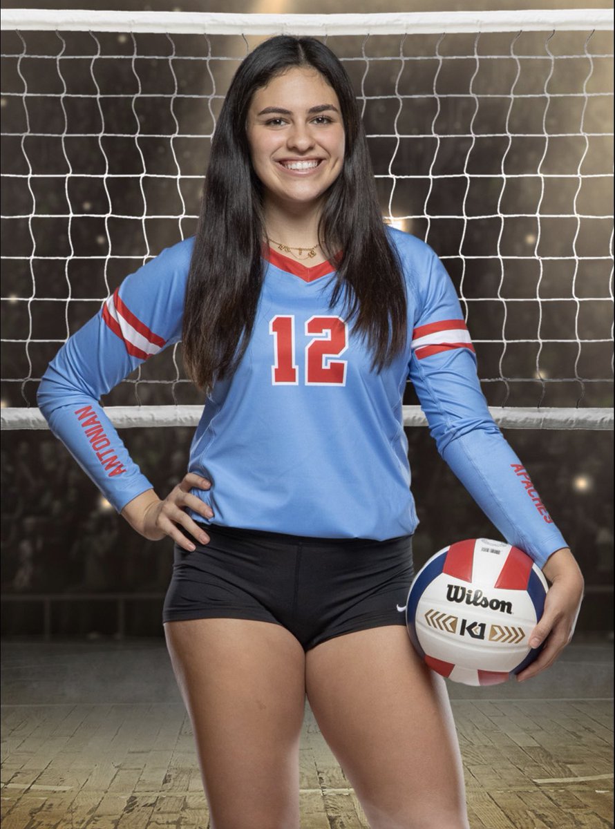 AntonianVB2013's tweet photo. Congratulations Jenna on earning all-tournament honors at the @TxShowdownVB #libero #defensestrong https://t.co/UduNHa3ViO