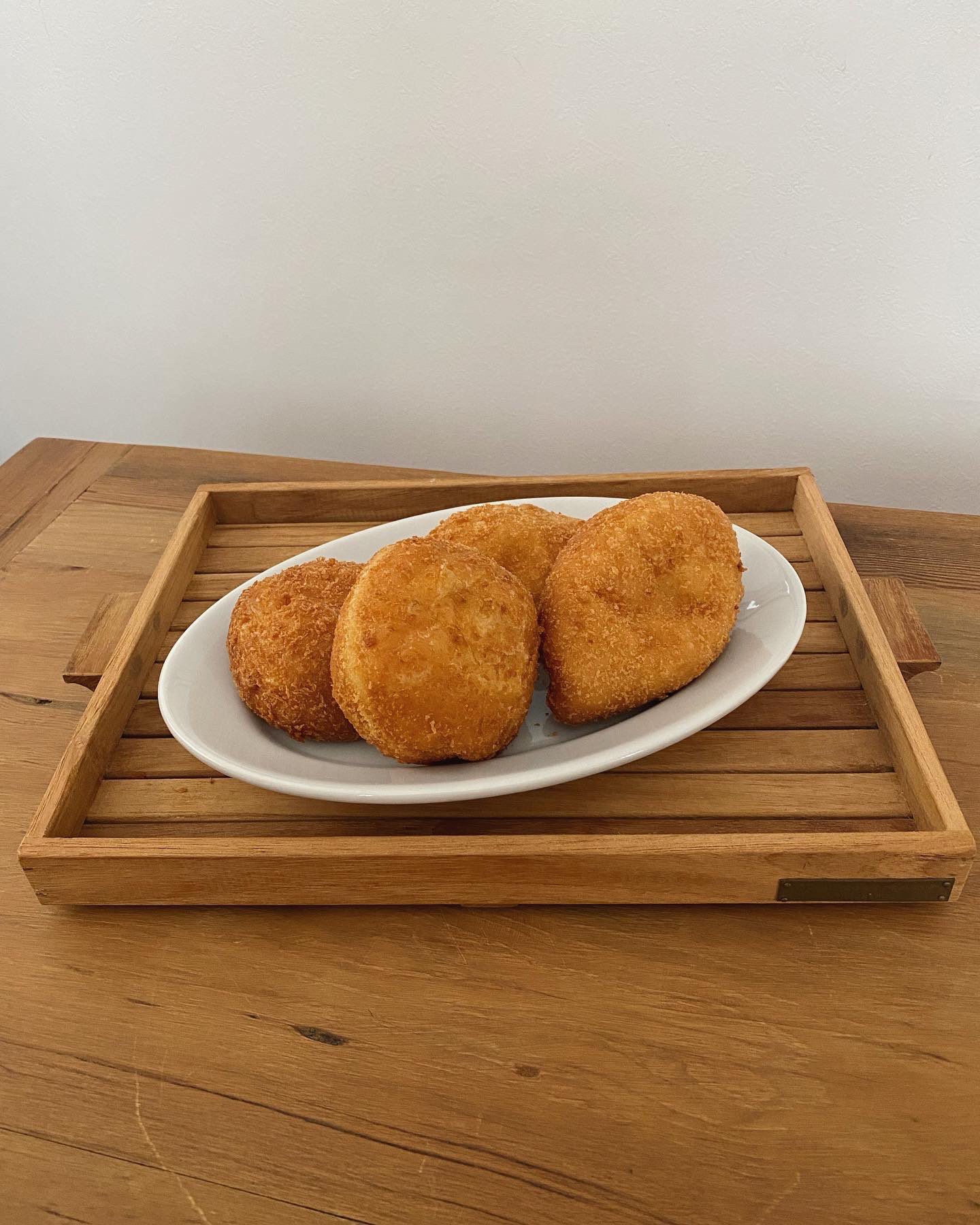 シロにゃんクロにゃん 日進堂と言えば カレーパン 辛口 甘口 とチョココロネ 鎌倉 日進堂 カレーパン T Co Yeyqucke3i Twitter