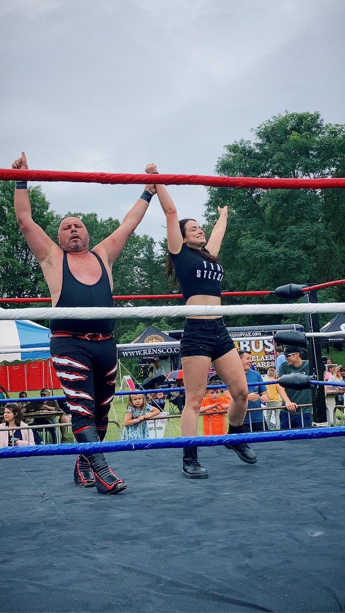 KaylaSparks247's tweet photo. TEAM STETSON picked up BOTH the victories tonight at World of Hurt Wrestling!!! πβ #ChipStetson #ShayneStetson #AlwaysAStetsonGirl #SinceDay1 #2002 #FollowYourDreams https://t.co/bo2sCrGEhH