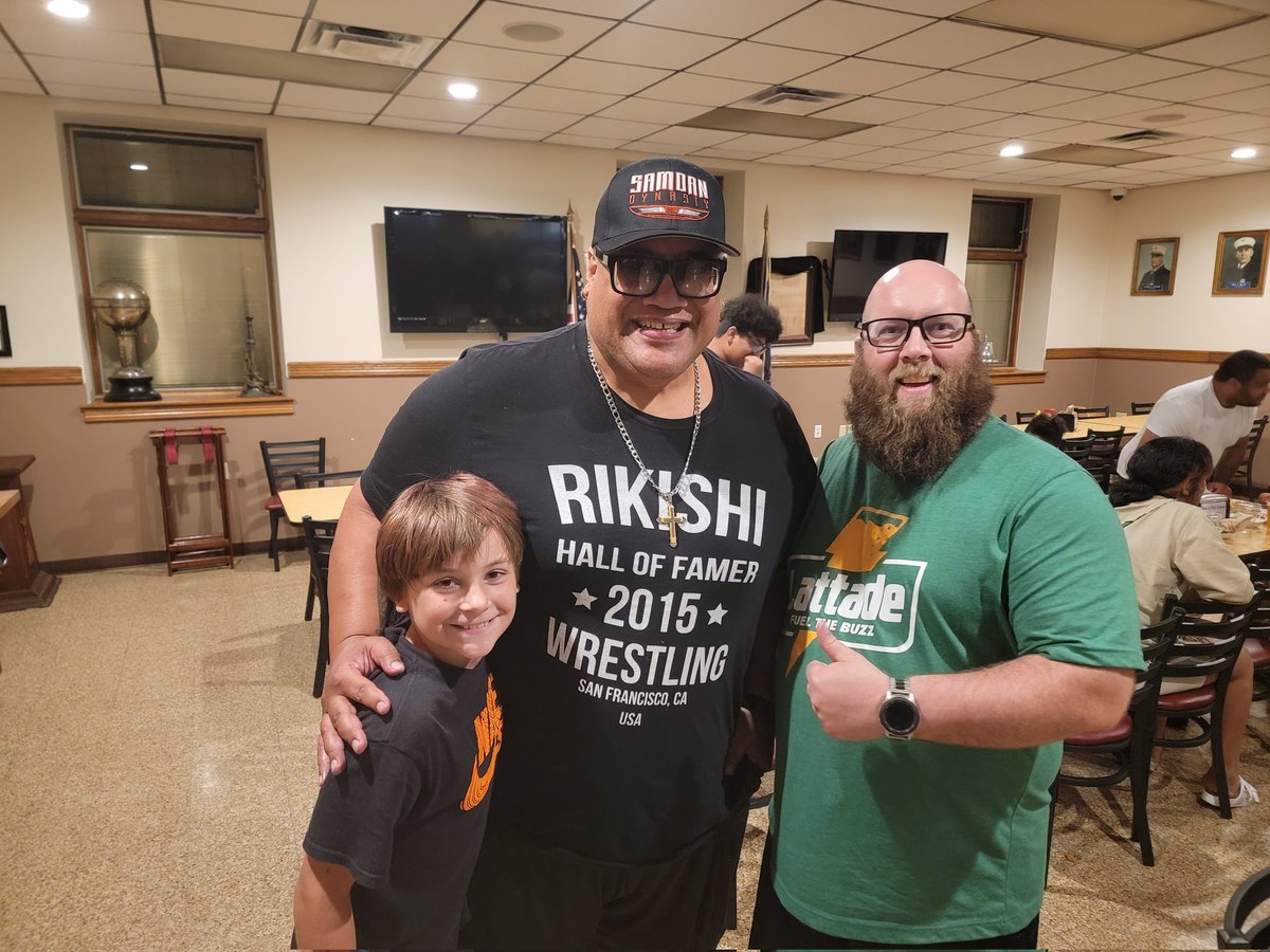 IanMarshall6's tweet photo. @TheREALRIKISHI thank you for coming to sunbury PA and you guys putting on a hell of a show https://t.co/y3nHrBoysf