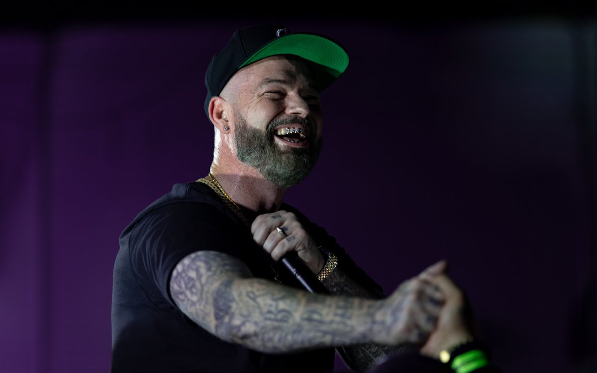 ShotsByGorilla's tweet photo. Twitter Vibes lets GO!
After filming a music video last night, I captured a few shots of @paulwallbaby  shutting it down. 🤘🏽

📸 #ShotsByGorilla
@N8Entertainmen1 
@BrewsterStreet 
#CorpusChristi #PaulWall https://t.co/FoJlc9vgRv