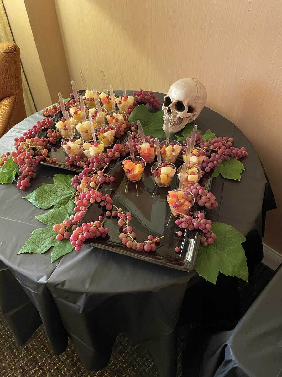 wiccaburr's tweet image. At the VIP party with celebs on the 13th floor and they really went all@out on the stuff. #crypt21 #crypticonseattle