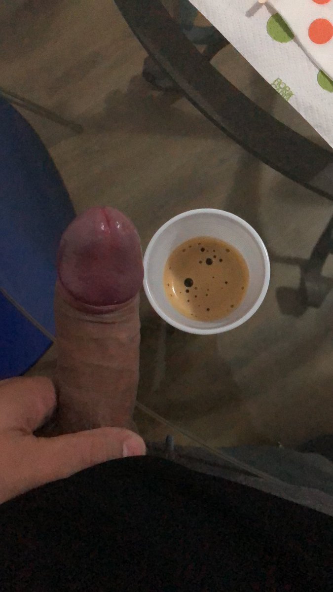 versus_xl's tweet photo. Chi lo vuole un caffè? #gay #gaycum https://t.co/qolHdebkKK