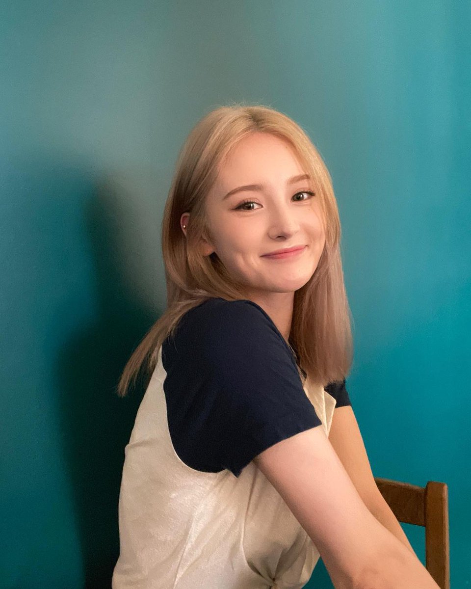 lanastuff's tweet image. her dimples :(

@Hicc_LANA #LANA #라나 #拉娜 #лана