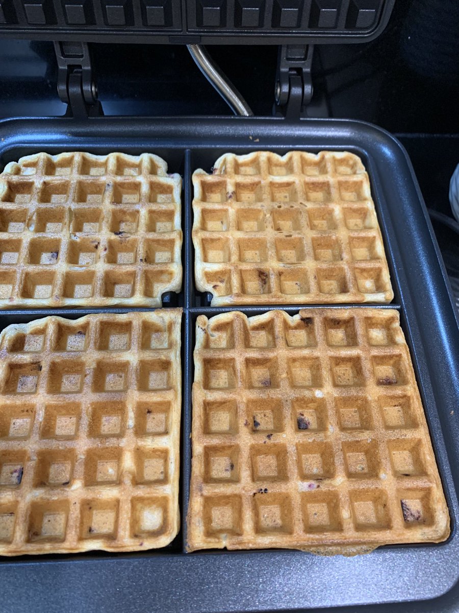 1000giggles's tweet photo. #L🧡VESUNDAYS #Strawberry #White #Dark #Chocolate #Waffles #WafflesSunday 🍓🍫🧇👌🌼🤓🤩 😋🍨 #PleaseStaySafeHealthyPositive #PleaseCheckInOnEveryOne #Sending #1000Smiles #Always 🙏🤞🤓😁😄😃😀 https://t.co/LSbMeS1mll