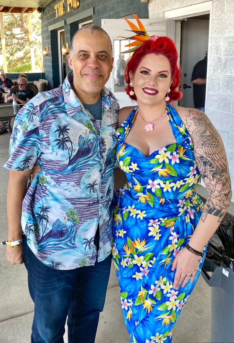 lauren_liberty_'s tweet photo. Awesome day 2 at #LP50! I may have fangirled a few times 🤫 grateful to have the opportunity to meet so many wonderful folks! @adamkokesh @LarrySharpe @justinamash @angela4LNCChair and I even had the chance to join @PanvidyaMagnus @EndTheDamnWars live stream while I was there 😆 https://t.co/nTIDBQ07cw