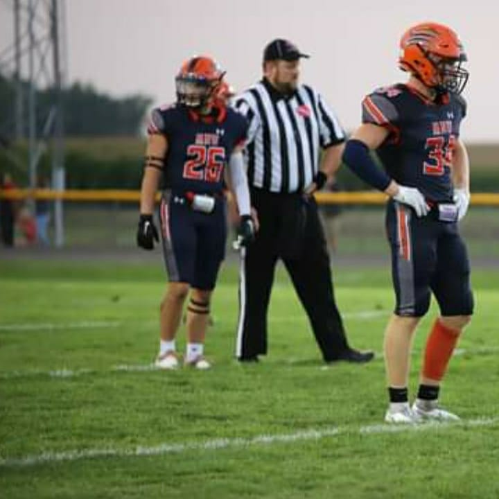 5.5 tot, 3 solo, 1 tfl. It's only week one let's keep it up. <a href="/MNWCoverage/">MNW Cougar Coverage</a> <a href="/BrodieAnderso15/">Brodie Anderson</a> 
#rebuildingtraditontogather