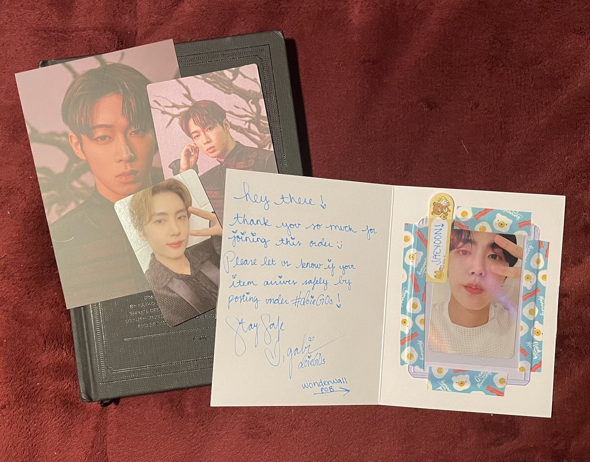 YourGirlAracely's tweet photo. MY ALBUM HAS ARRIVED SAFELY TO ME, thank you soo much @doieGOs for holding this GO. Love my pulls so much, that was the last Jaeyoon pc I needed to complete turn over for Jaeyoon, thank you, the holo pc is beautiful 💕 #doiegos https://t.co/uahwBa6swj
