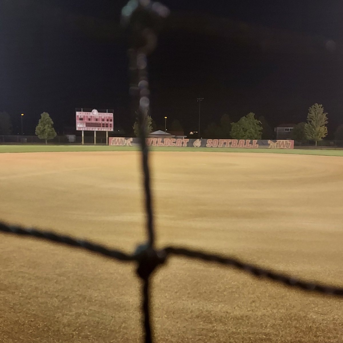 IndWesSoftball's tweet photo. And just like that...the field's "reset" button was pushed.
#12HoursOfGames
#6HoursOfToursAndPresentations
#4HoursOfVideoMetrix And
#aPartridgeInAPearTree https://t.co/QmoiOaOxJt