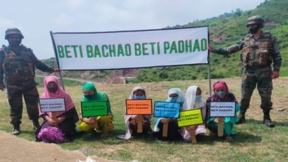 AkhtharShayia's tweet photo. बेटी बचाओ-बेटी पढ़ाओ #ARMY #pmmodilasthope #NarendraModi @rajnathsingh
@PMOIndia
@MoHFW_INDIA
#indanarmy #Jammu #JammuKashmir @dcjammuofficial
@GovtOfIndia_
#betibachao @BetiBachaoBetiP https://t.co/ASyfvBcJmS