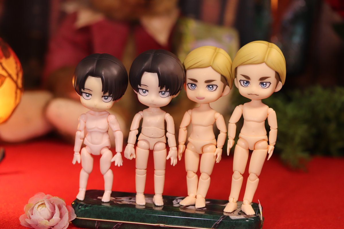 小さい順に 『ねんどろいどどーる』→『オビツ11』→『ピコドー9