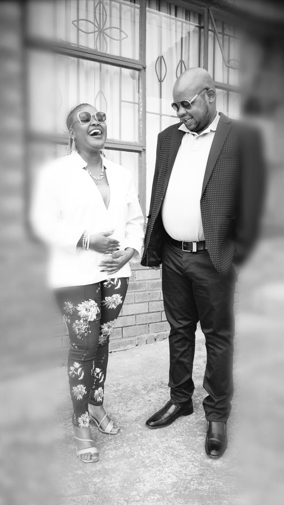 Withus32240925's tweet photo. @Zola_ni Mr n Mrs Matsane https://t.co/rw0VznnCtE