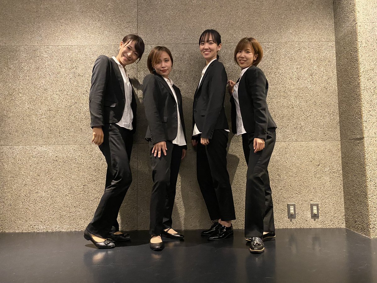 stylish_radio's tweet photo. 緊張のパフォーマンス後にパチリ🕺🕺🕺🕺🕺💖 https://t.co/5DYYeei46L