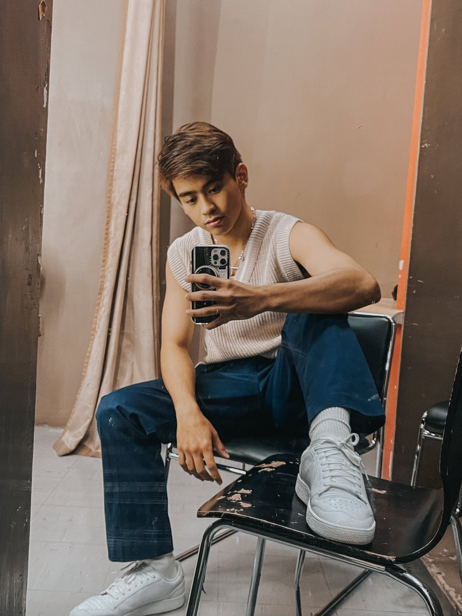 rjscruz_'s tweet photo. Salamin2.jpeg

(Pwede na raw po ako mag tweet ulit 🙄)

TheJuans TatakASAP
#TheJuansxDarrenOnASAP
@TheJuans_BAND https://t.co/FgfS97xF3o