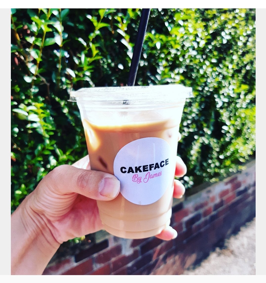 suttylass's tweet image. Morning walk &amp;amp; workout followed by an iced coffee ☕ 💪 
Happy Sunday!  🌞🚶‍♀️
#BankHolidayWeekend #cakefacebyjames #sundaycircuits