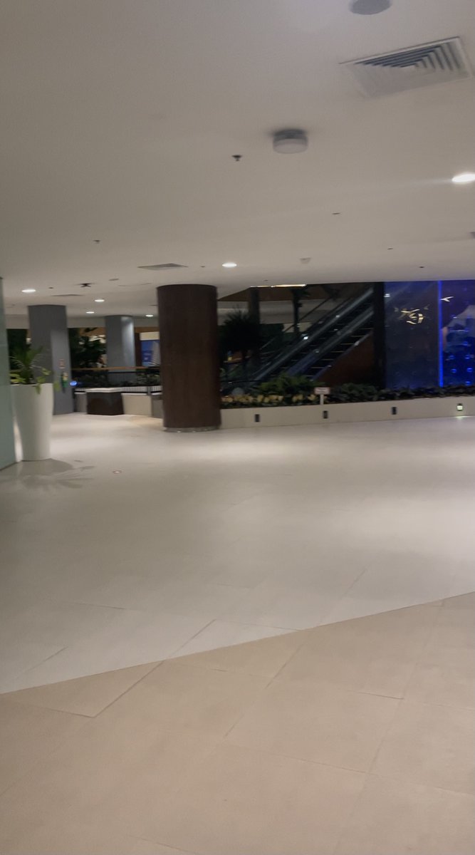 cummer_alter's tweet photo. Hey! someone near?

#RobinsonsGalleriaCebu
#BasementCR
#JaksTrip #cebualter #cebuano #CrTripper https://t.co/CpuFBwQpSU