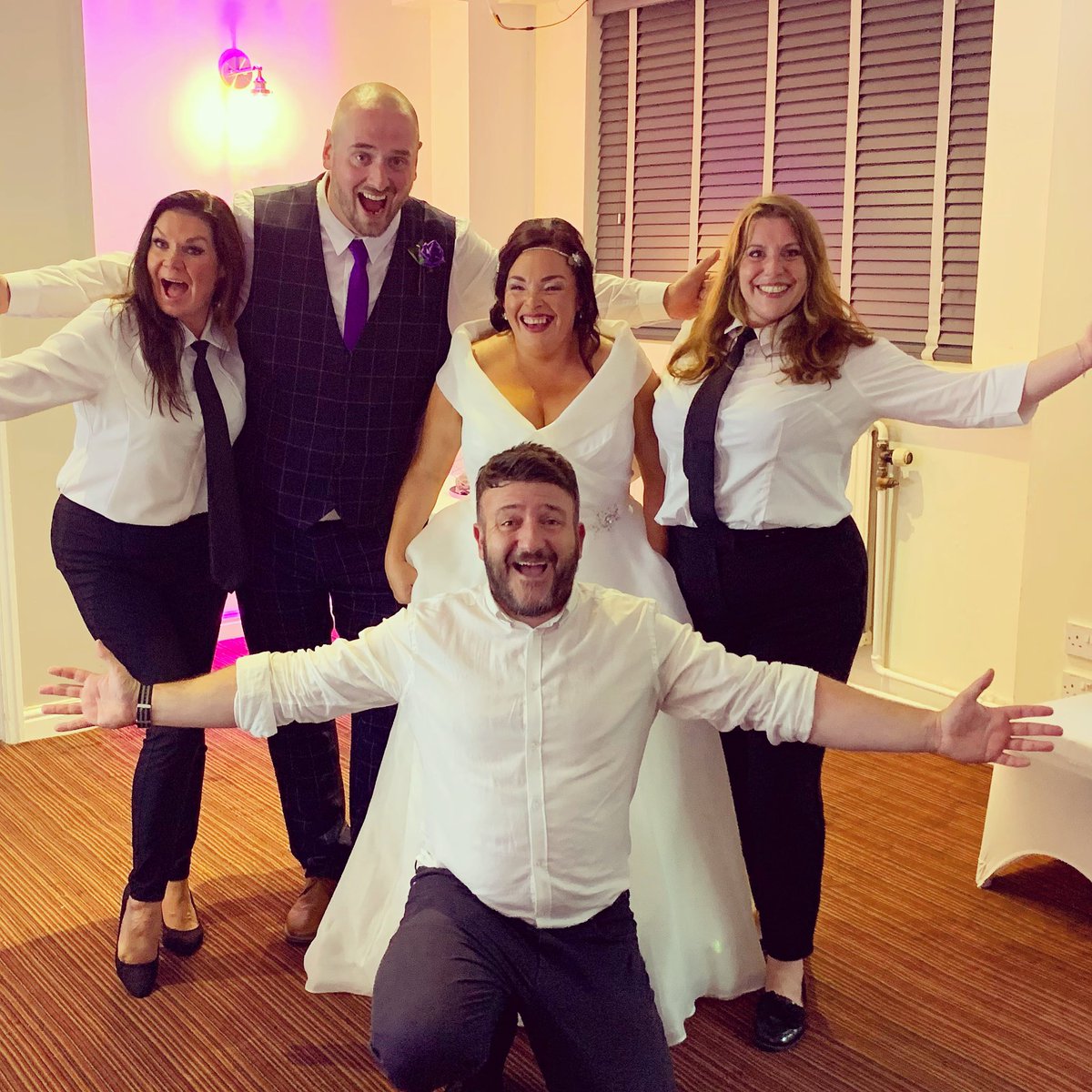 waitersurprise1's tweet photo. Just a crazy but amazing weekend so far! #waitersurprise #singingwaiters #weddingcelebration #party #surprise #weddings https://t.co/wumUD79fHM