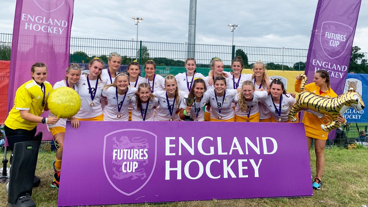 organic_child's tweet photo. Fantastic Futures Cup tournament for the Saxon Tigers U15 girls 🐯🥇🏑
@ipswichsport @class_hockey @Magpies_Hockey @GraysHockey https://t.co/gvD5s4yEZo