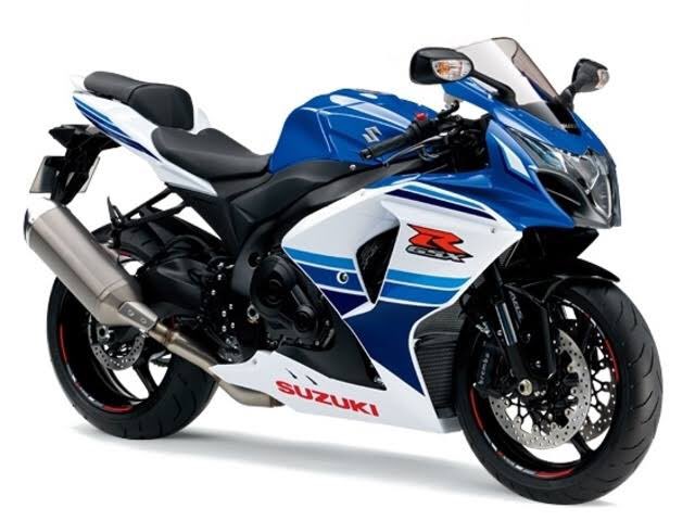 atv_toshiki's tweet photo. L6までのR1000のウィンカーミラーに憧れを抱き過ぎた結果R125にキジマさんのtech06ミラーを付けてしまったという今週末だった…。
#GSXR125
#kijima
#キジマ
#tech06
#ウィンカーミラー https://t.co/goZ7ENNH3B