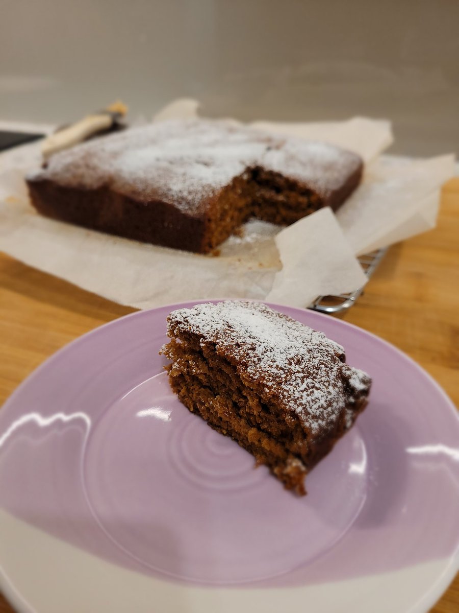 ccmcknz's tweet photo. It wouldn't be a weekend in our place without some #LockdownBake action in the #UOWBakeOff stakes. Ginger loaf from an old AWW cake book recipe https://t.co/hKF6C6BSTG