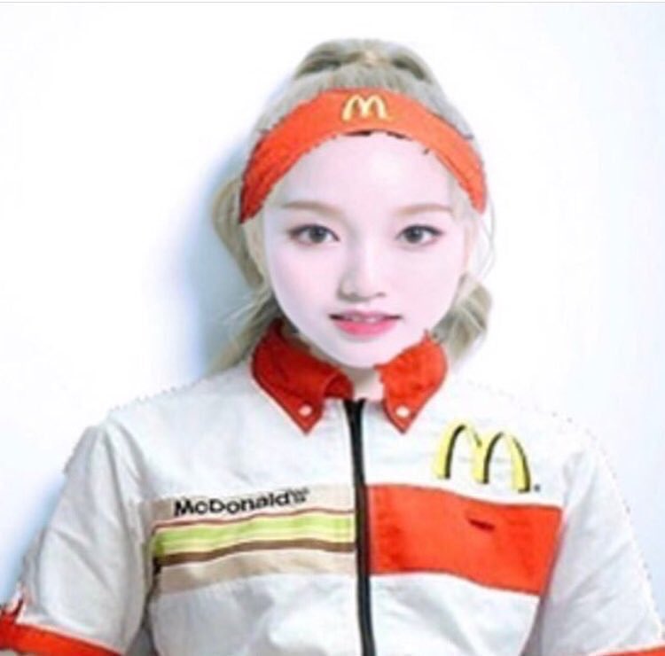 reactionalbum's tweet image. loona #reactionpic