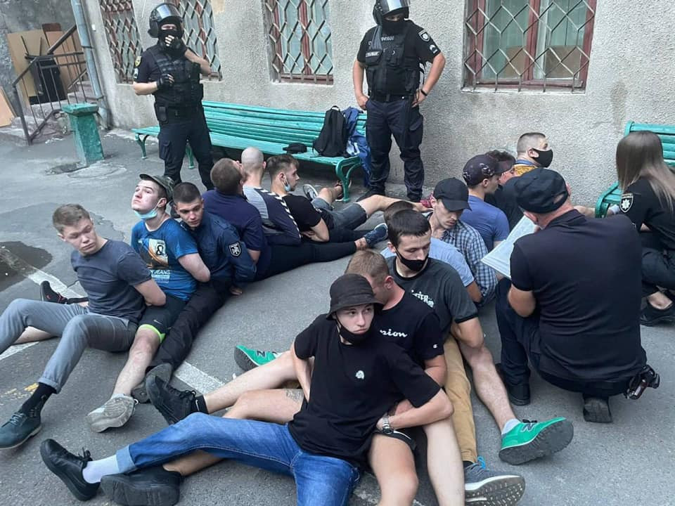 ЛГБТ+ і юридичний ринок (подкаст) 3 Mrazevich on Twitter: "Традиція і порядок насправді просто талановиті косплеєри… "