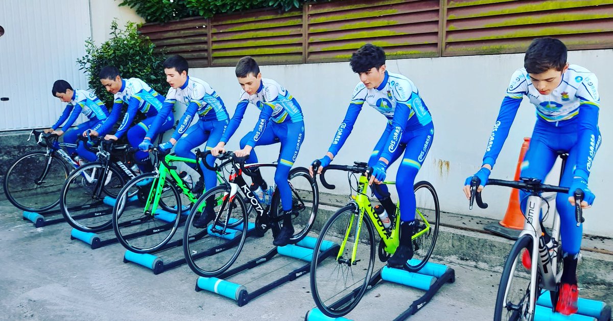ClubColindres's tweet photo. Mucha suerte chicos en la segunda etapa @besaaya equipo mixto #Disgarsa @cccolloto 👍 https://t.co/LAFevIYpOm