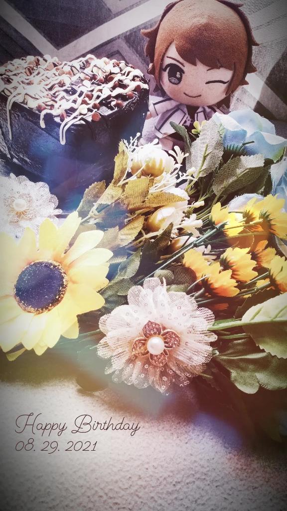 sc_paooo's tweet photo. 08.29.21 ☺️🎂🎉🌻💕 https://t.co/vPZL6swcHF