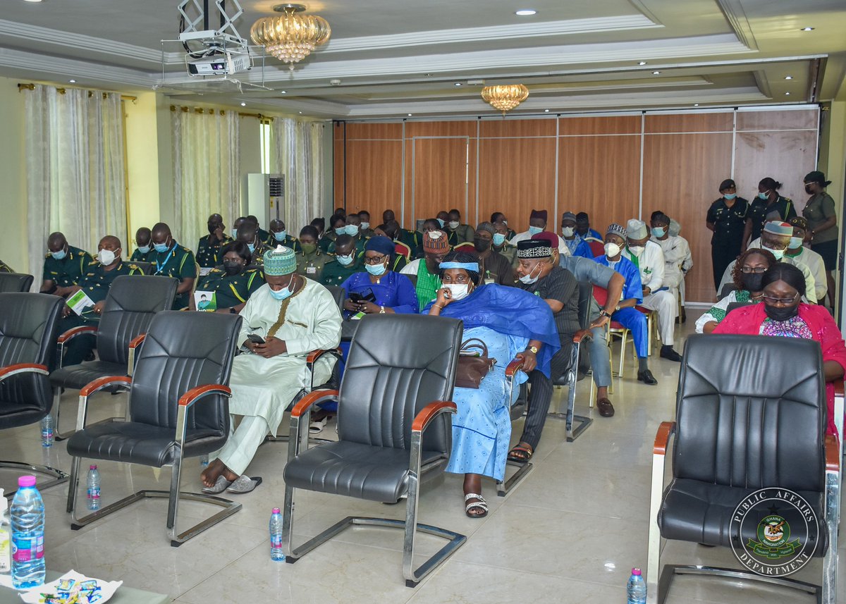 Gha_Immigration's tweet photo. The Senior Course 43 of the National Institute of Policy and Strategic Studies (NIPSS), paid a day's working visit to the Ghana Immigration Service, National HQ on the 27th of August, 2021. They were taken through "Ghana Immigration Service and its Role in Policy Implementation". https://t.co/2yYTgFd144