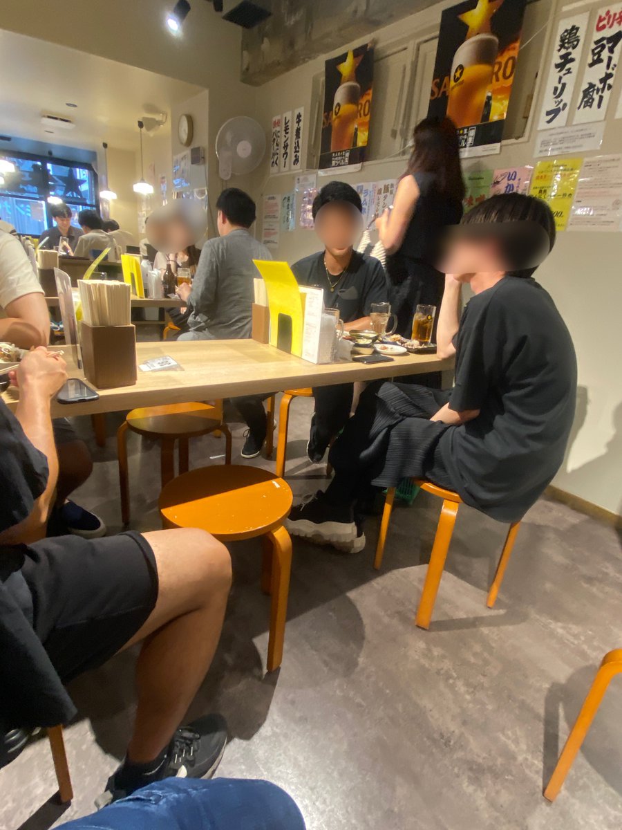 釘バットさん 上野アメ横エリア 酒類の提供禁止要請という俺個人的には全く理解できないコロナ 対策を街ぐるみでガン無視して営業している飲み屋がほとんど ある意味気骨溢れてる 釘バットさん 上野アメ横エリア 酒類の提供禁止要請という俺個人的には全く理解できないコロナ 対策を街ぐるみでガン無視して営業している飲み屋がほとんど ある意味気骨溢れてる