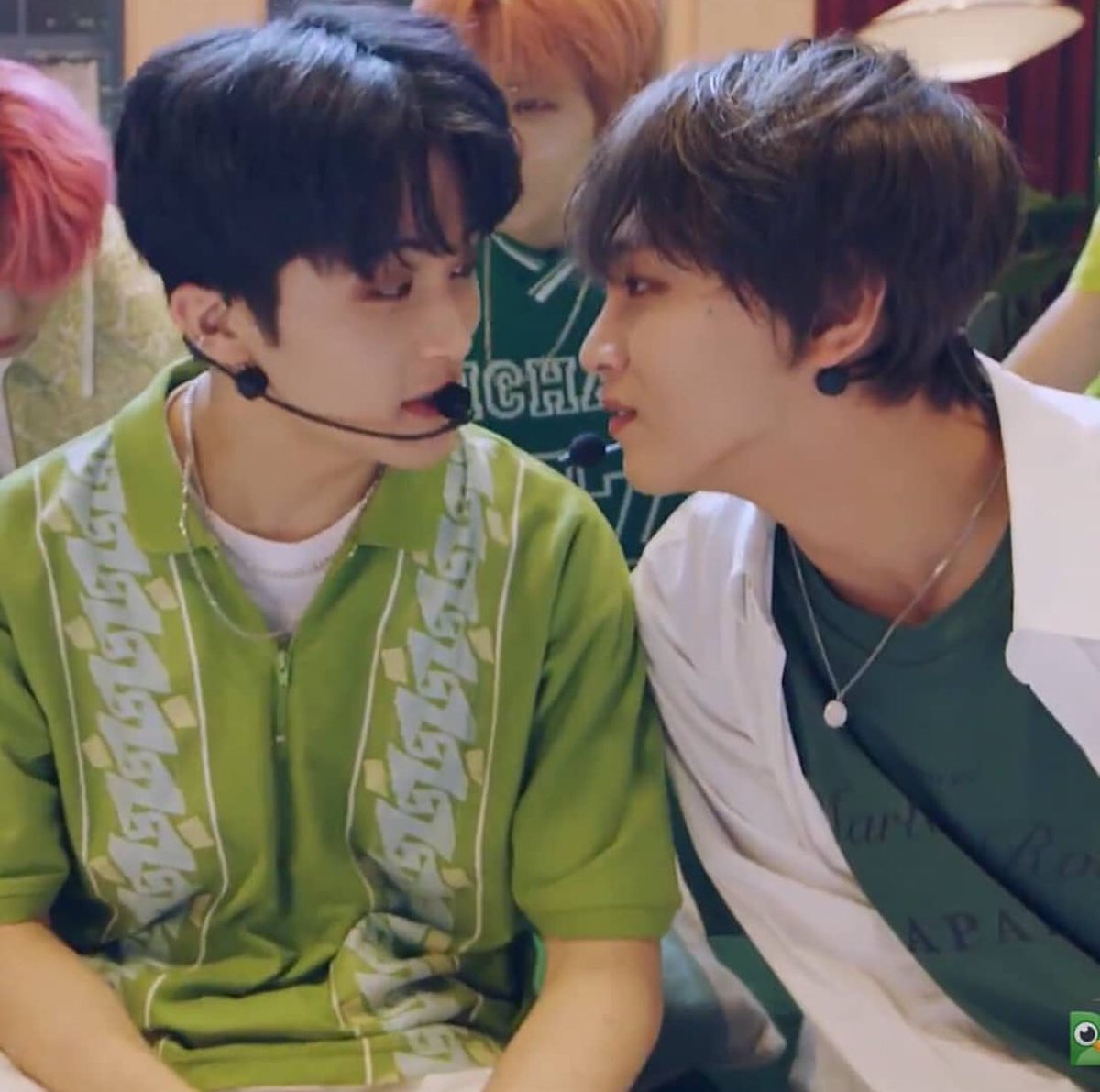 minisunhyuckie's tweet photo. A #markyuck Filo au wherein: 
Haechan likes Mark for a long time, tho Mark feels the opposite way, at least that’s what Haechan thought. This leads to various events and such. https://t.co/Ph2MGwlKWI