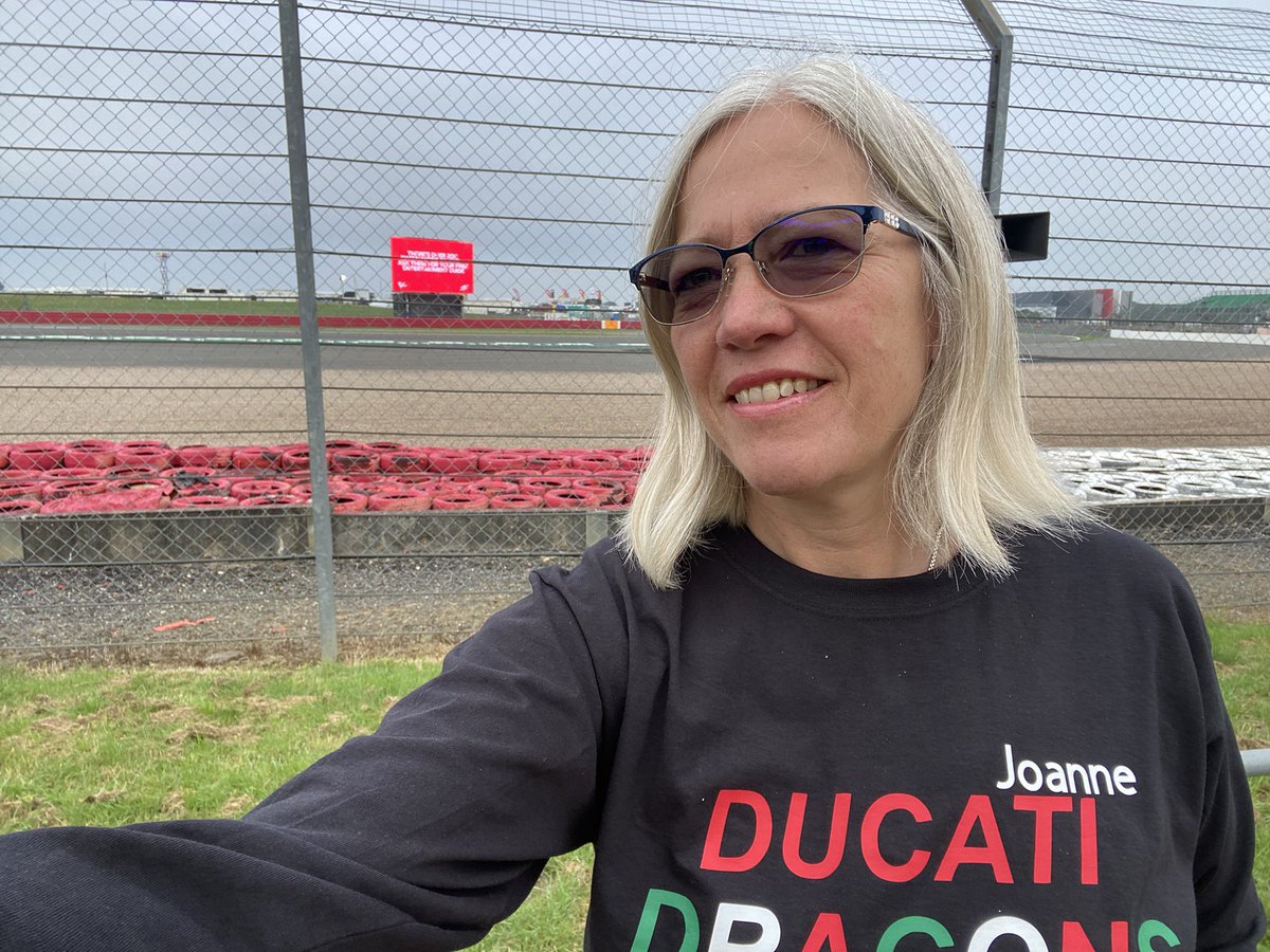 joanne tweet media