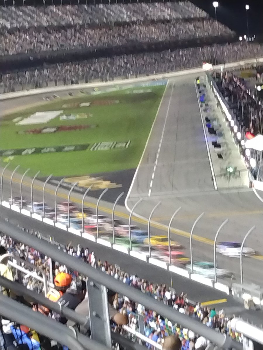 ChadRoss3's tweet photo. @CoreyLaJoie Great effing run man. I was cheering my ass off in turn 1 https://t.co/UDw5HJvCT5