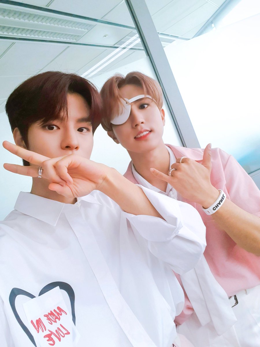 stay_support's tweet photo. [NO EASY CHALLENGE]

오늘의 NO EASY CHALLENGE 도전자 #한 🐹
그리고 짝꿍 승민🐶의 도전 결과를 공개합니다!😉

#StrayKids #스트레이키즈
#NOEASY
#소리꾼 #Thunderous
#NOEASYCHALLENGE
#YouMakeStrayKidsStay https://t.co/waKArtAi9Y