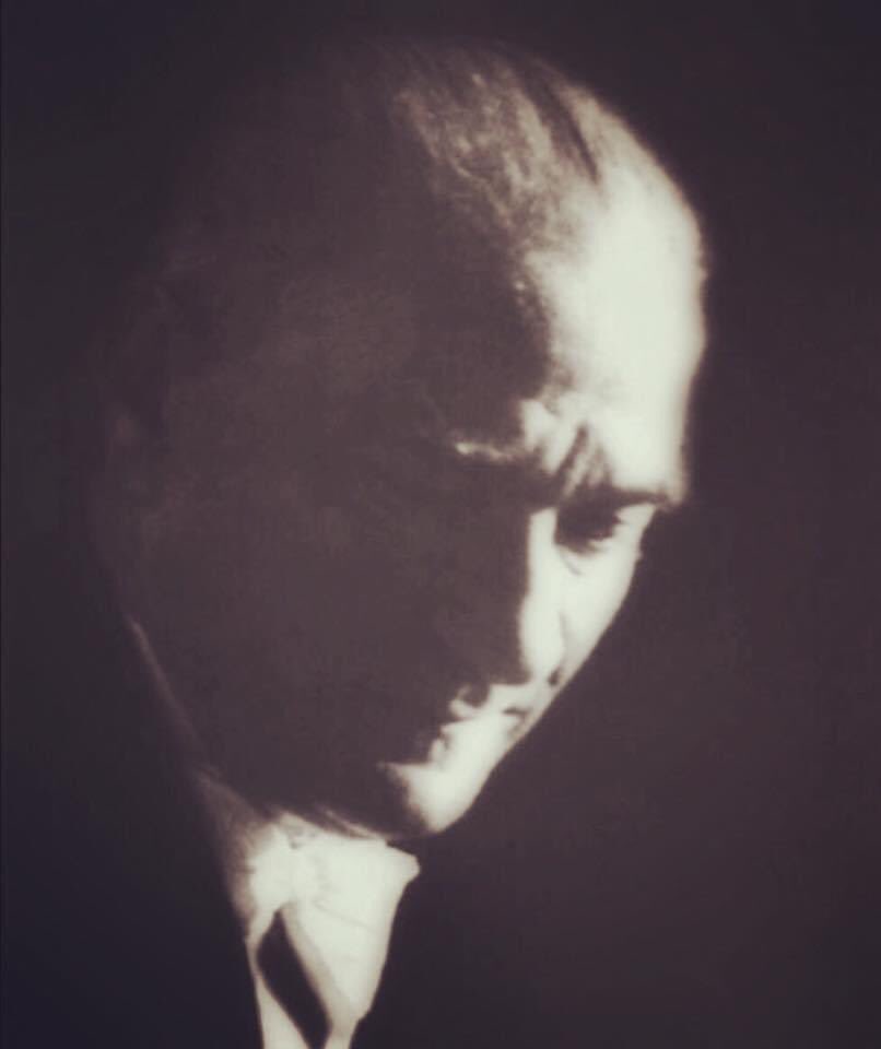 Dinlenmemek üzere yürümeye karar verenler, asla ve asla yorulmazlar...

- Mustafa Kemal Atatürk -

#30AgustosZaferBayrami