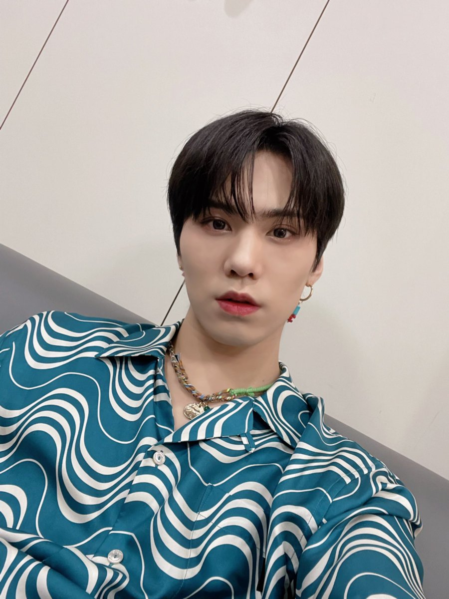 eunubutt's tweet photo. In love with these photos lately. 💜💜💜 #라키 https://t.co/5S24rqAQ65