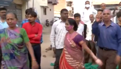 Villagers celebrate Bhavina Patel’s Silver win with Garba