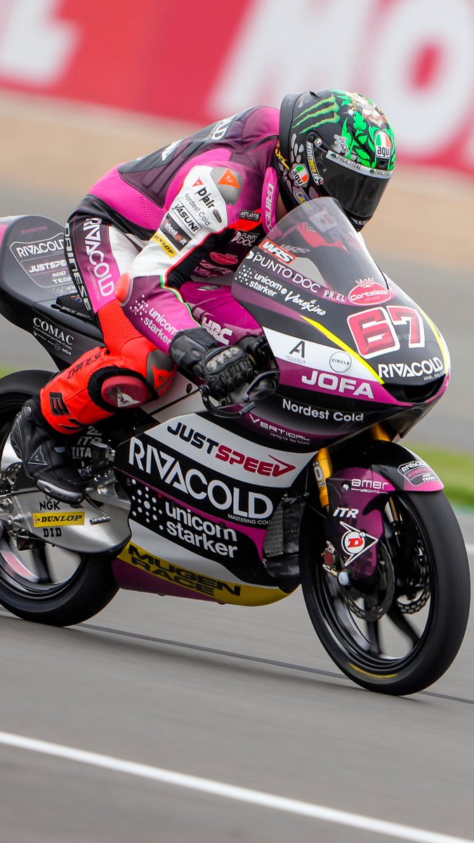 SnipersRacing's tweet photo. BUONGIORNO Silverstone #BritishGP ๐ฌ๐ง
Warm Up appena concluso
P1๏ธโฃ8๏ธโฃ @surraalberto
P1๏ธโฃ9๏ธโฃ @m16no
Scaldate i #motori ci vediamo per la #gara alle 12.20 ๐ช๐ช
.
#Moto3 #RaceWeek #Snipers #Snipersteam #snipersfan #AndreaMigno #AlbertoSurra #motogp #motogp21 #motogp2021 https://t.co/v0s1inEnBD
