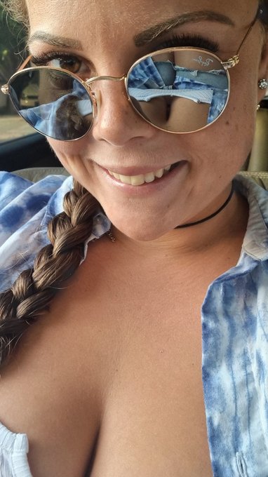 Wundersch&ouml;nen Sonntag meine Lieben 💋🤗 Was treibt ihr heute? Ich bin heute ein wenig unterwegs und genie&szlig;e<a href="/tag/mydirtyhobby"class="tags"><span>#mydirtyhobby</span></a>