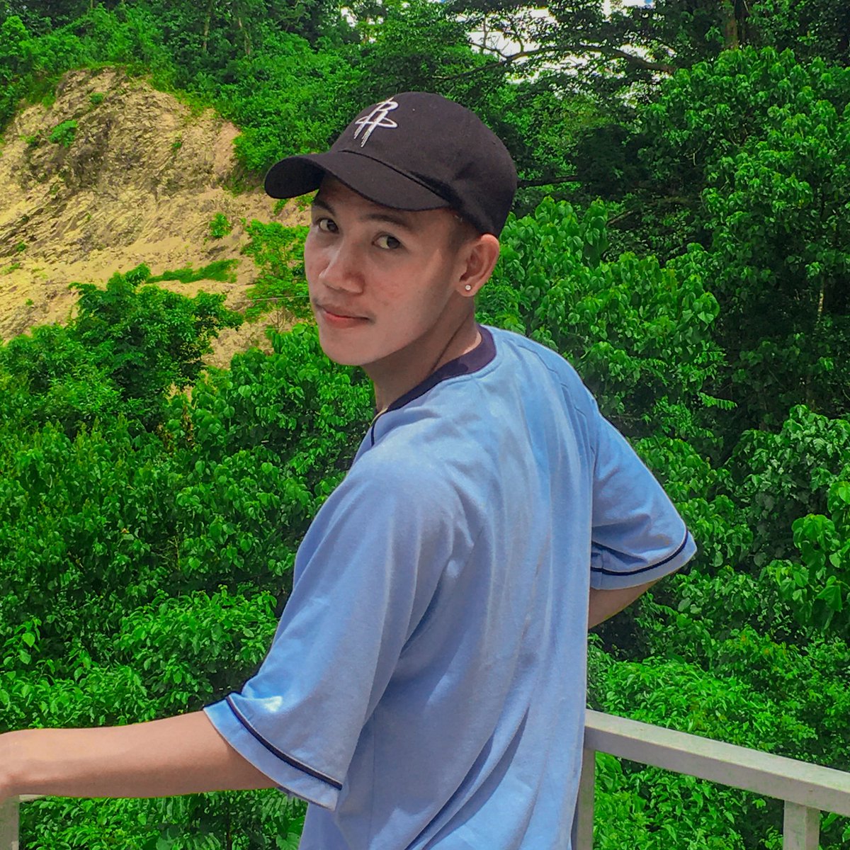 WeiiiG's tweet photo. #NewProfilePic https://t.co/2f4HTmWZx1