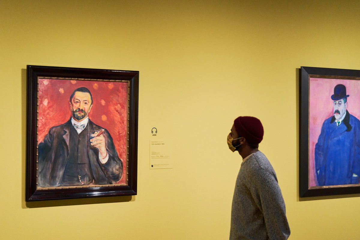 When you're looking at an artwork. What is the first thing you focus on? 
Photo: Tomek Dersu Aaron