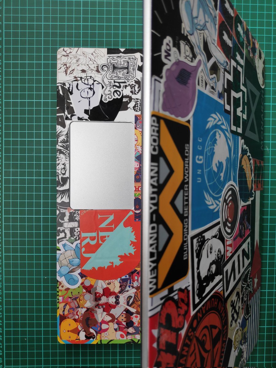 yqbal's tweet image. bal 9000 or: how i learned to stop worrying and love the #stickerbombs