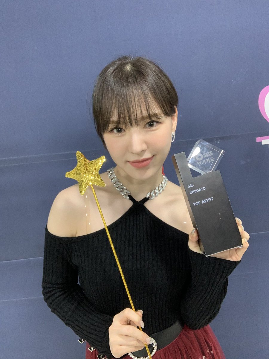 blue_fishbowl's tweet photo. #Queendom1stWin ๐
#Queendom2ndWin ๐
#Queendom3rdWin ๐
#Queendom4thWin ๐ https://t.co/xXCasyVmzf