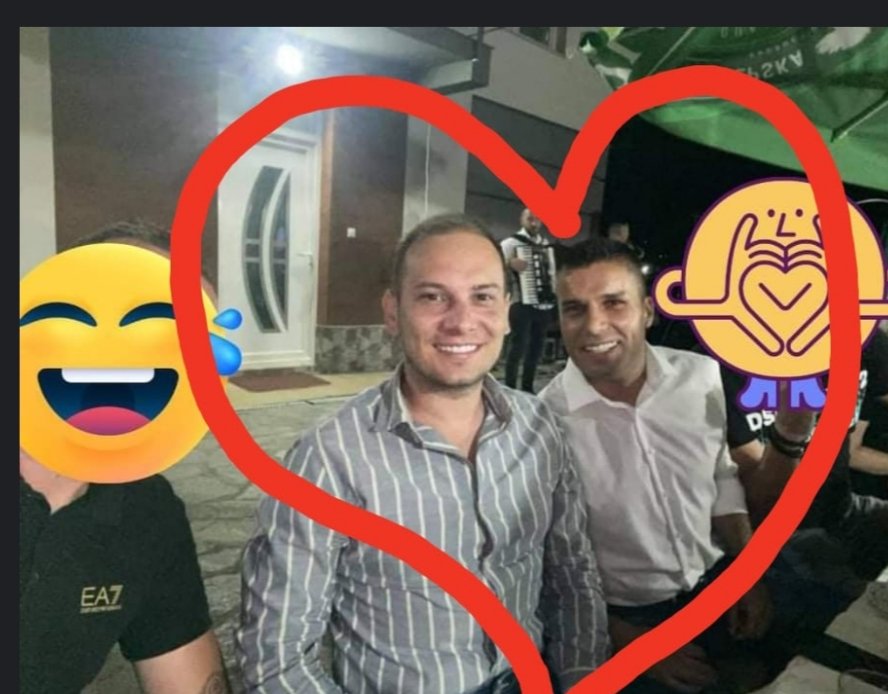 StrakeTunder's tweet photo. @sveste_tese @zivkoili Просечен северџан упорно се бори за правата на педерите https://t.co/lzCue9Zju5