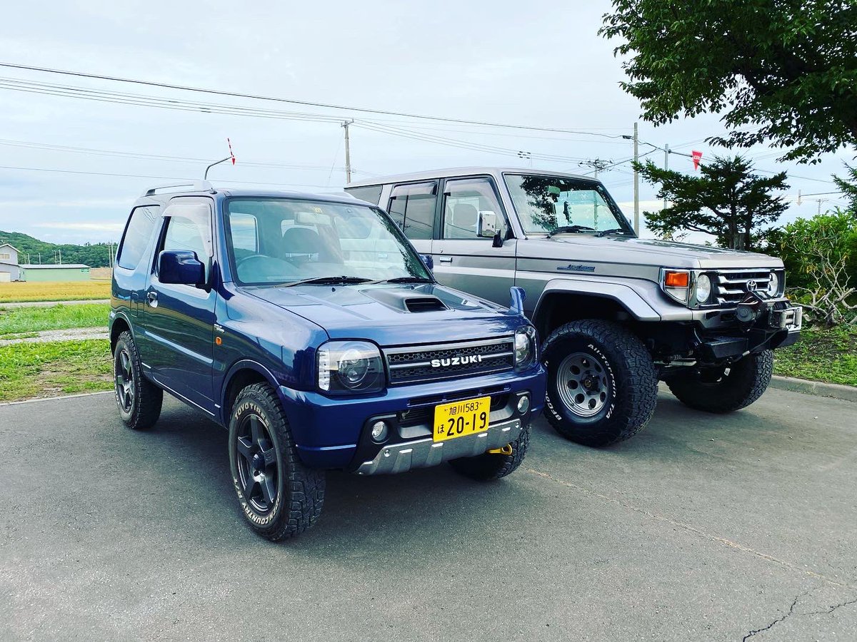 nishimotonouen's tweet photo. 今日から大きいジムニーに乗り換えました。
さよなら、ジムニー
よろしくランクル70
#ランクル70
#ランクル70周年
#ディーゼル
#4200cc
#jb23
#ありがとう
#西本農園
#北海道
#ぴっぷ
#ぴっぷ町
#比布
#比布町
#ピップ
#pippu
#hokkaido
#asahikawa https://t.co/dIjnskhL2A