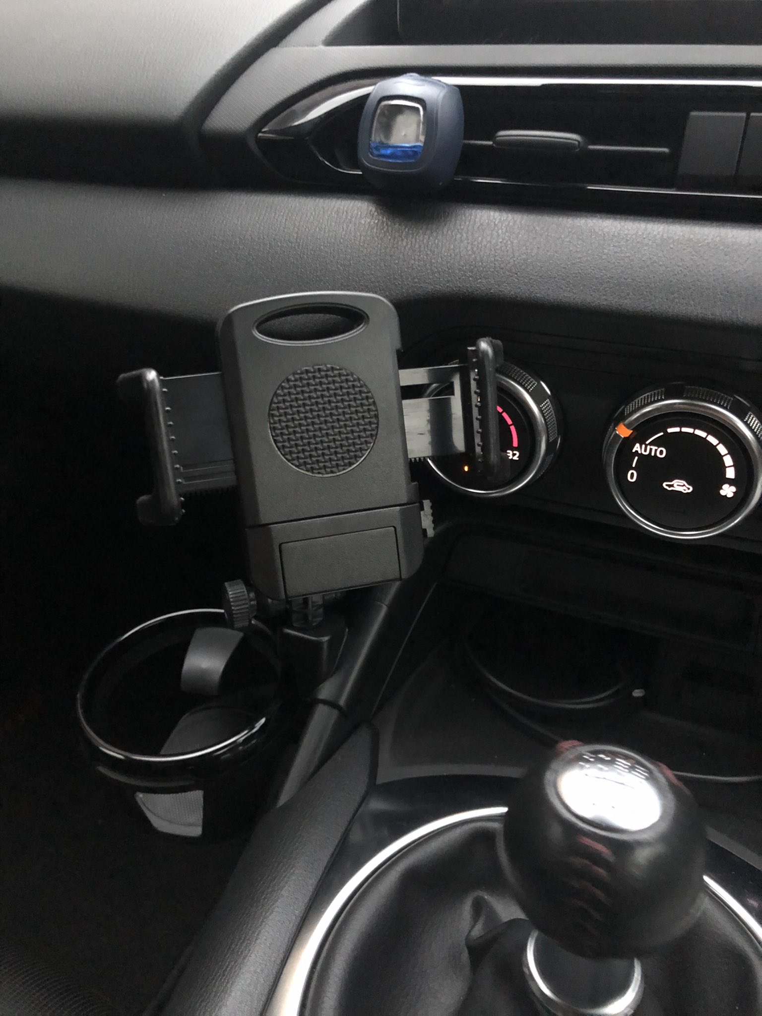 NDロードスター 携帯ホルダー CUP HOLDER PHONE MOUNT