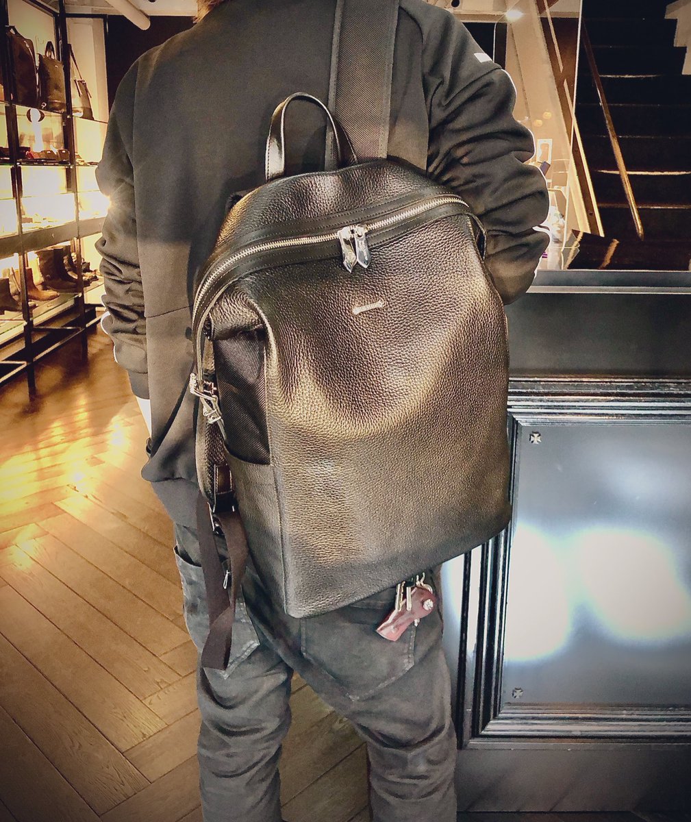 deal design ゲートローラーリュック　バッグ　ディールデザイン こんにちは屋代です！ 本日はバッグアイテムから 【ゲートローラー