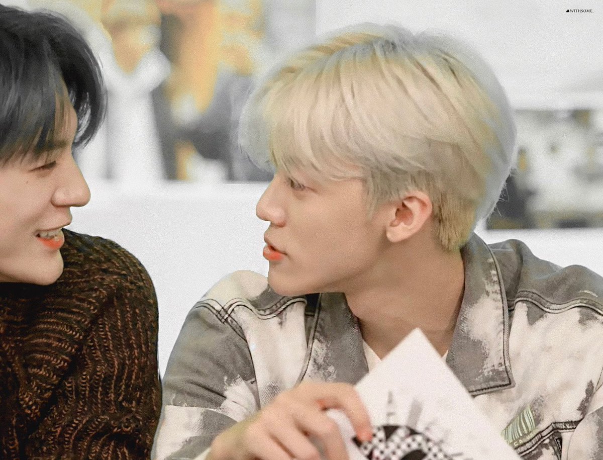 ท่าหากรักนี้ไม่บอกไม่พูดไม่กล่าวแร้วเค้าจะรู้ว่ารักหรือเปล่าาา